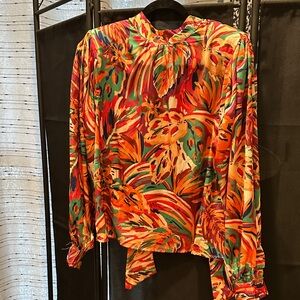 Flying Tomato Vibrant Floral Blouse small nwt